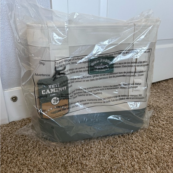 Yeti X Howler Collab Camino Carryall - Picture 1 of 3